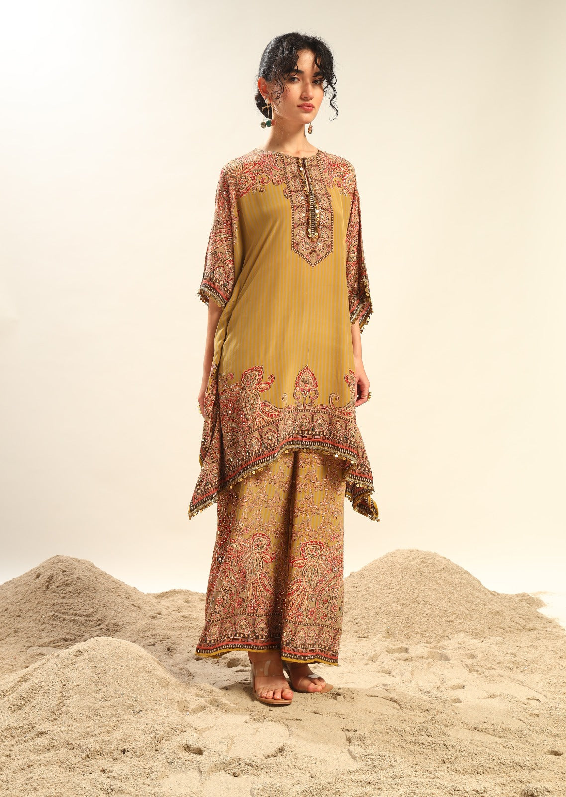 AZAI (Two piece set)