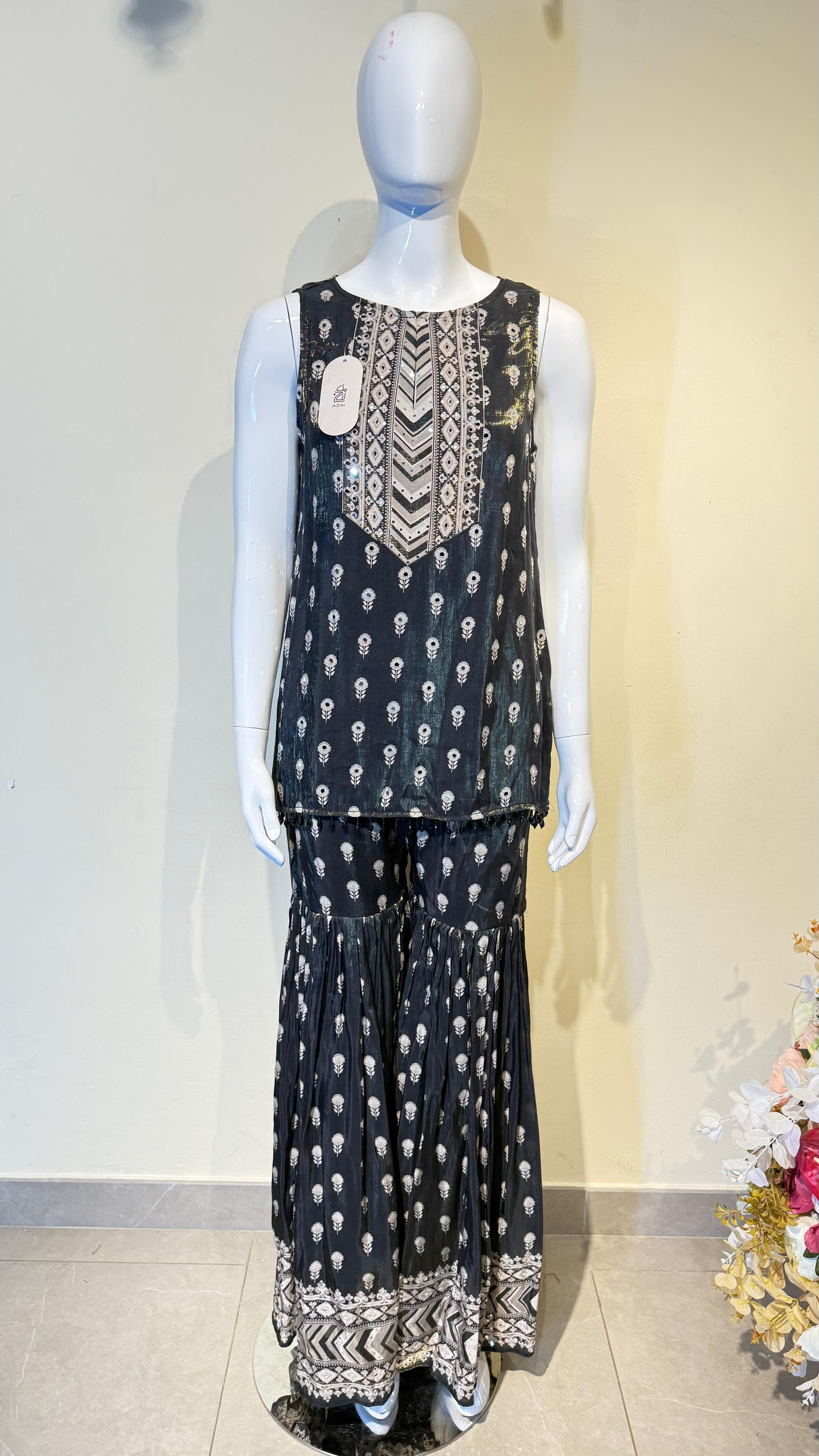 AZAI (Two piece set)