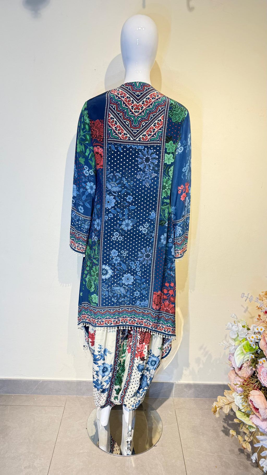 AZAI (Two piece set)